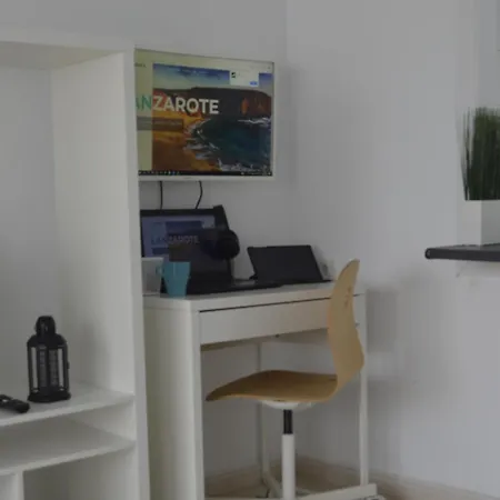 アパート Lava Family *